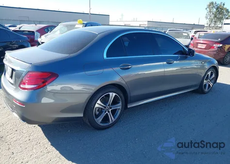 2019 Mercedes-Benz E 300 from USA, damaged, VIN WDDZF4JB9KA514428